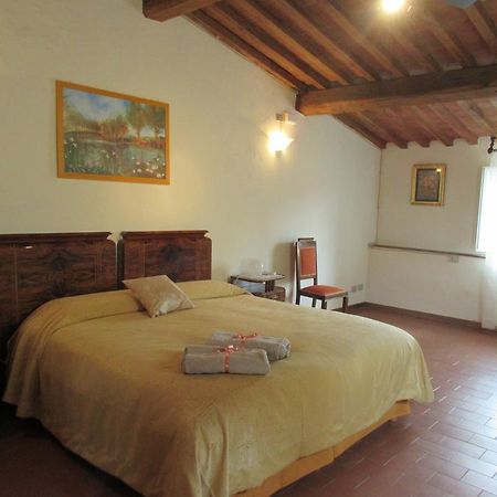 Appartement La Rondine à Lucques Chambre photo