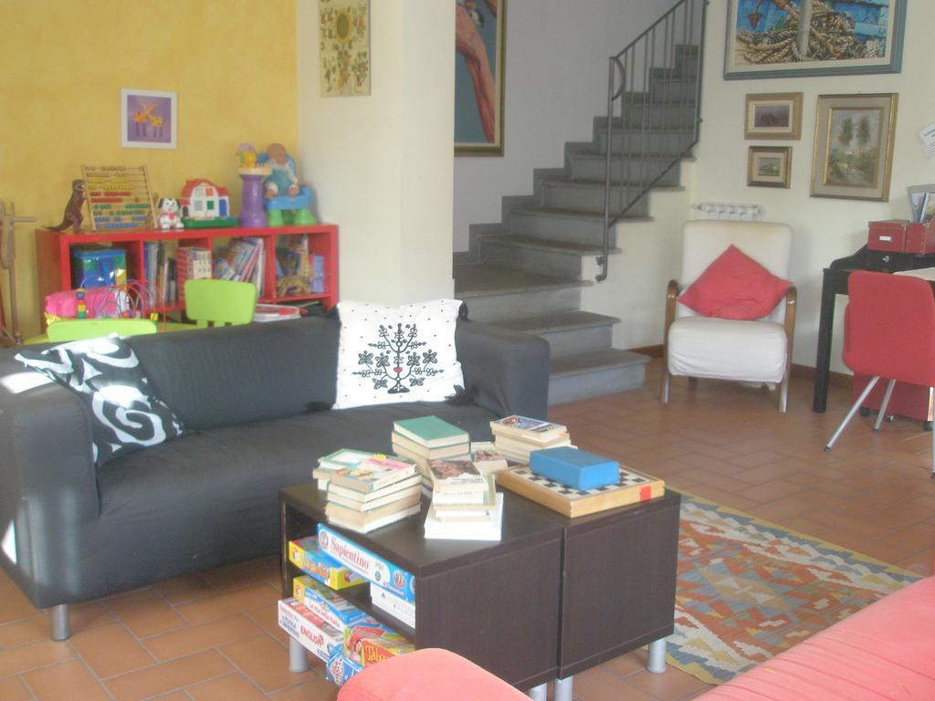 Appartement La Rondine à Lucques Chambre photo