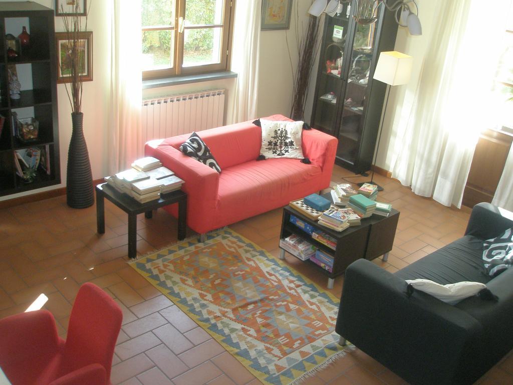 Appartement La Rondine à Lucques Chambre photo