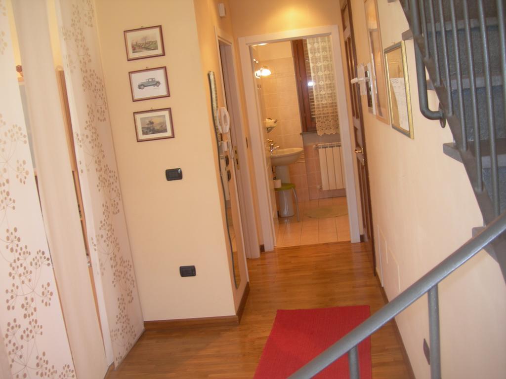 Appartement La Rondine à Lucques Chambre photo